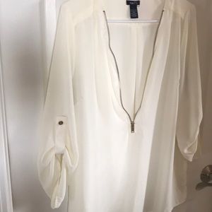 Rue21 * Ivory * 3/4 length sleeve